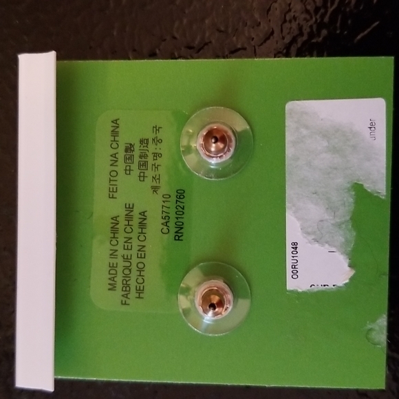 Kate Spade, Teal stud earings, never worn! - Picture 2 of 2